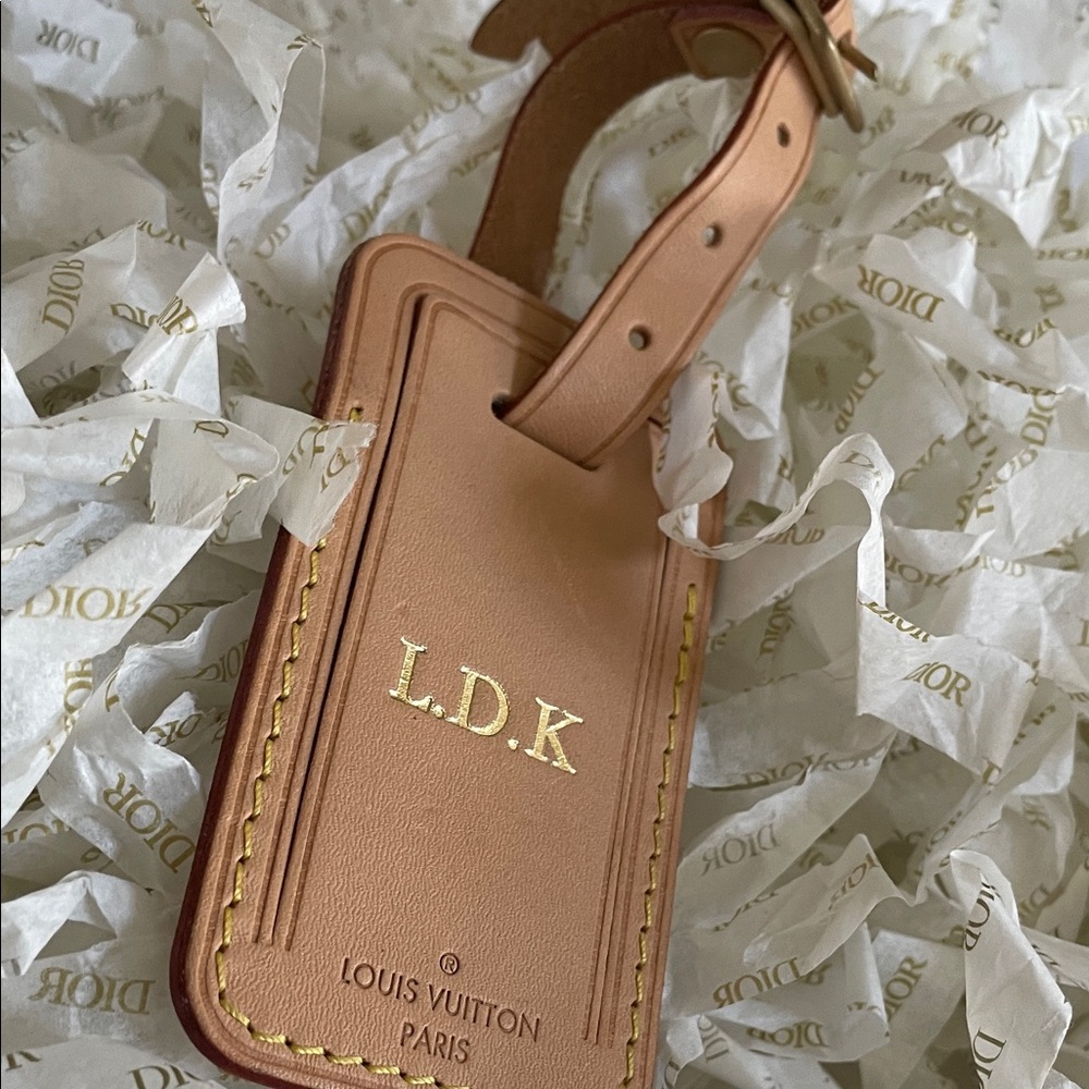 AUTHENTIC Louis Vuitton Tan Leather Luggage Tag with Gold Initials